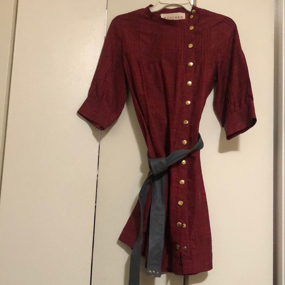 Madchen button down top/ dress Size 6  100% Silk